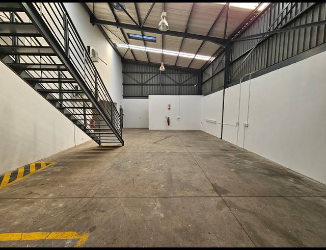 814M² FACTORY FOR SALE IN NORTH RIDING